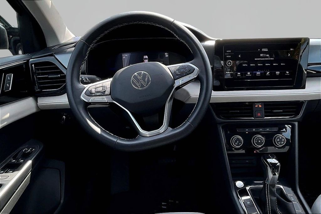 Used 2025 Volkswagen Taos S image 8