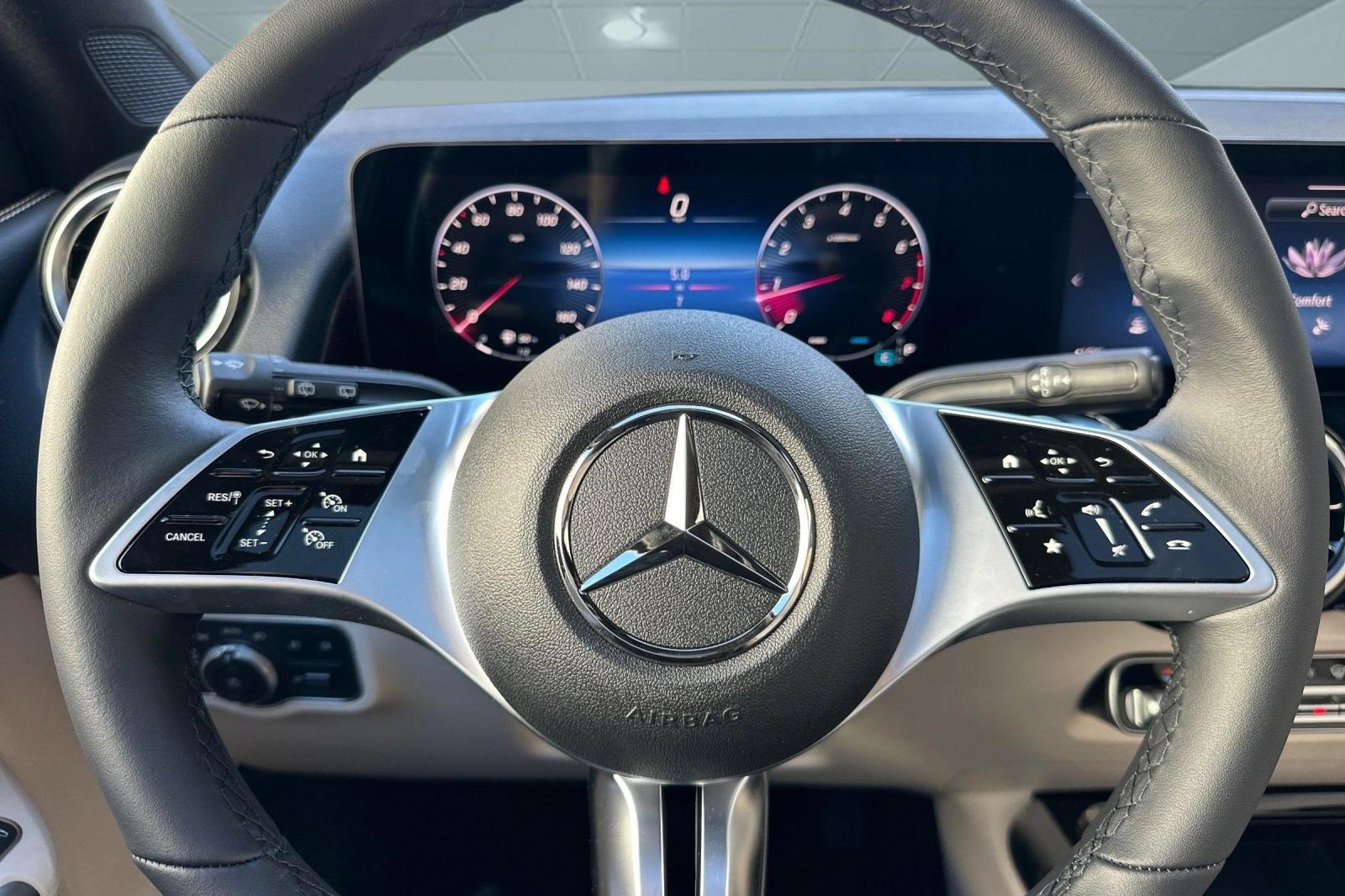 New 2026 Mercedes-Benz GLB 250 image 16