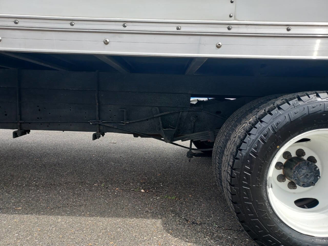 Used 2022 Ford E-450 and Econoline 450 Super Duty w/ Power Windows & Locks Group RWD image 30