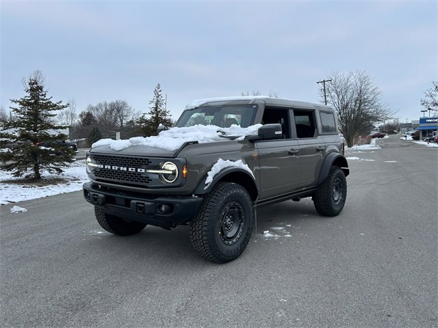 New 2025 Ford Bronco Badlands image 2