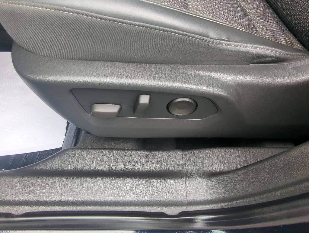 Used 2021 Buick Envision Preferred AWD/4WD image 12