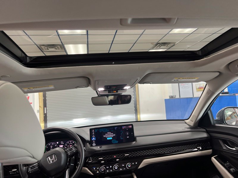 Used 2023 Honda Accord Touring image 31