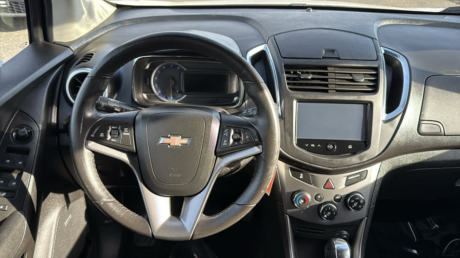 Used 2015 Chevrolet Trax LTZ image 25