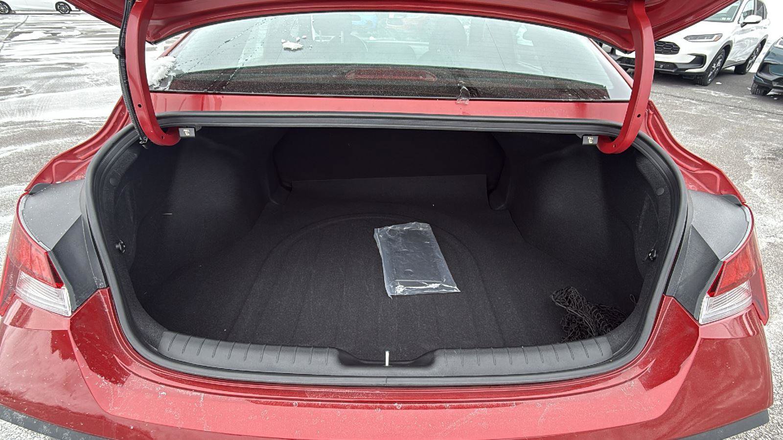 Used 2025 Hyundai Elantra Sport image 20