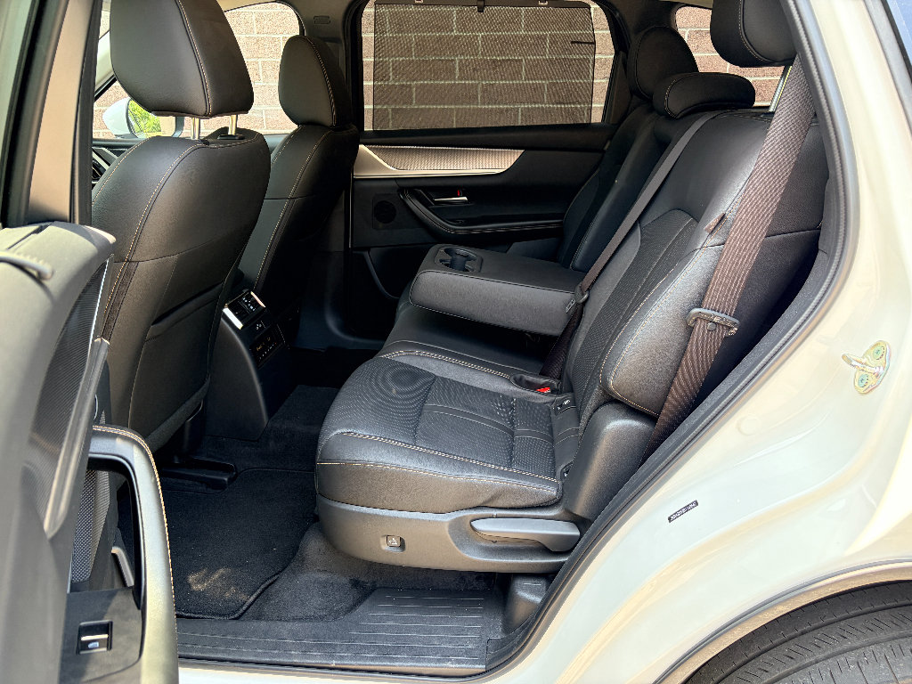 Used 2024 MAZDA CX-90 Plug-In Hybrid w/ Preferred AWD/4WD image 13