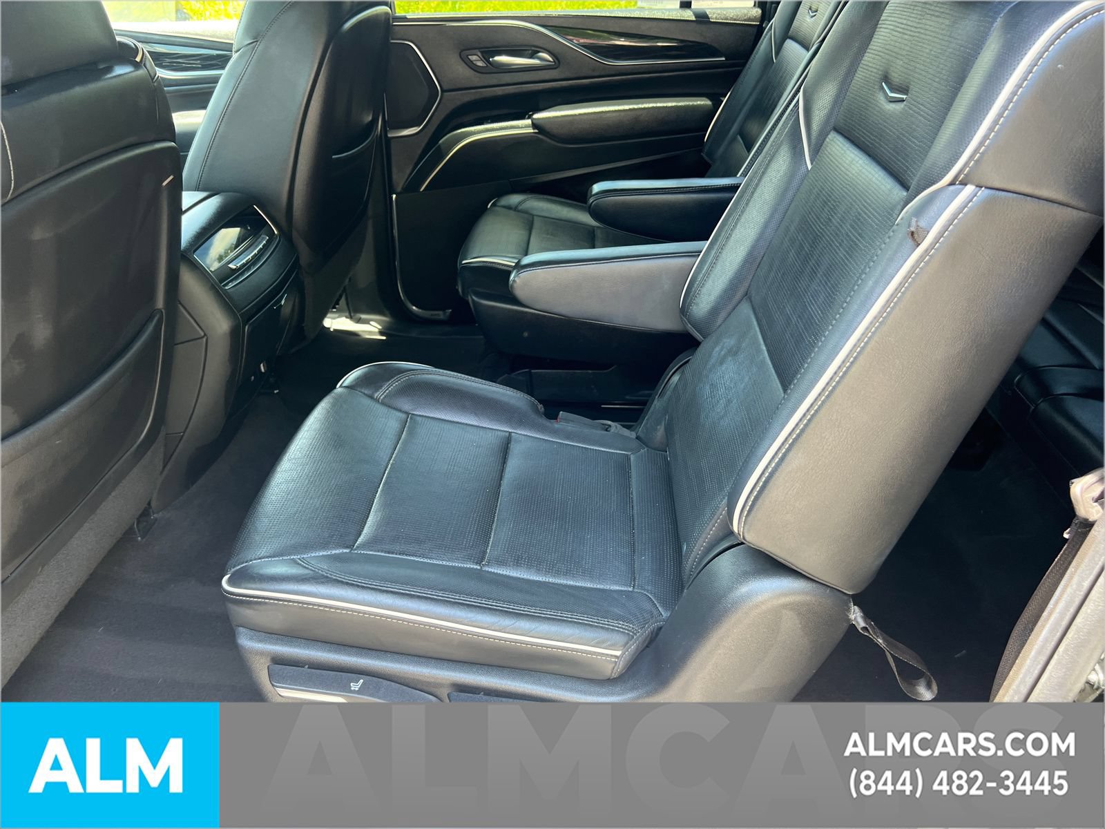Used 2022 Cadillac Escalade ESV Sport AWD/4WD image 28
