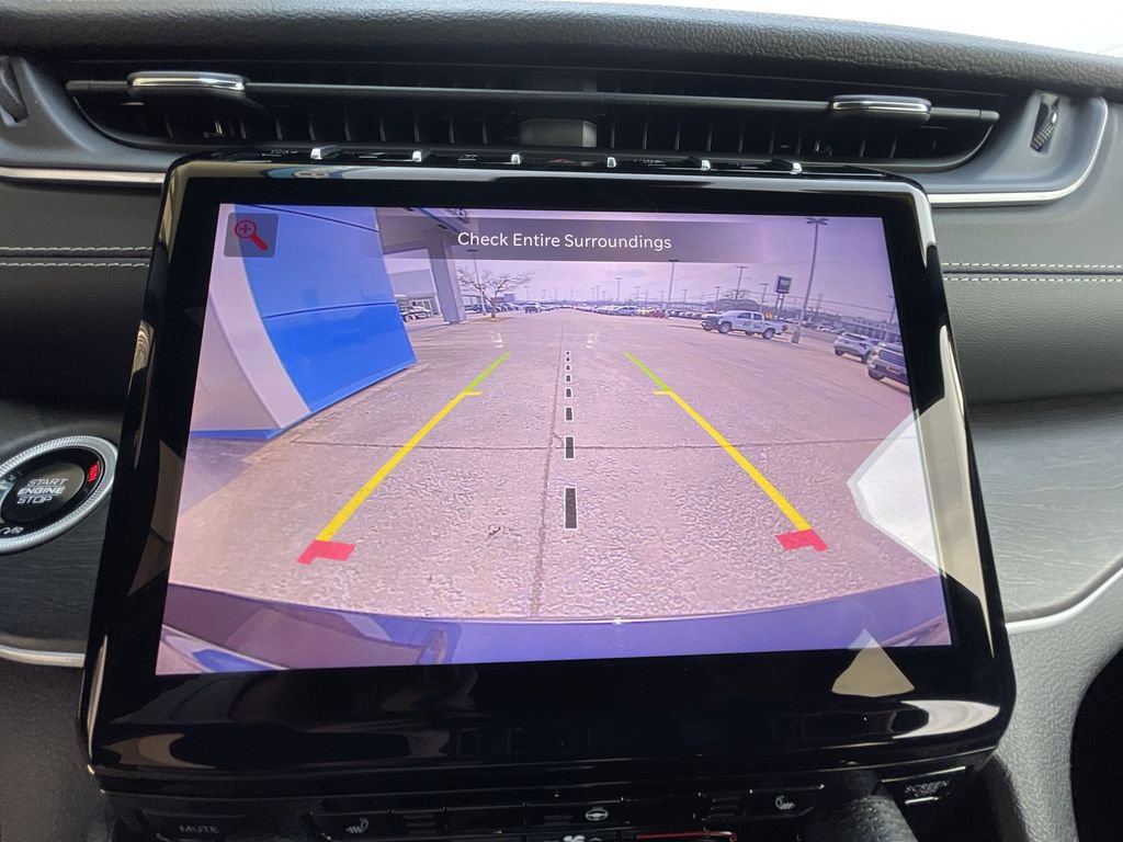 Used 2025 Jeep Grand Cherokee L Limited w/ Black Appearance Package image 14