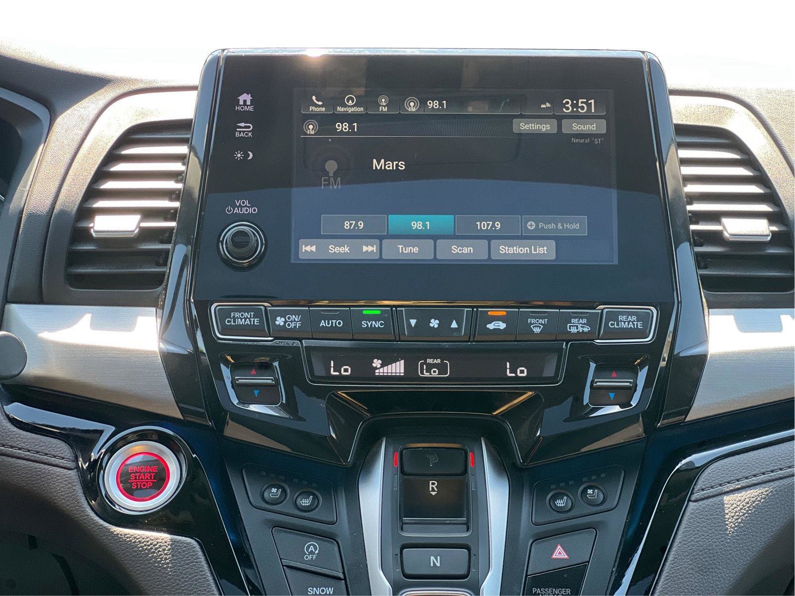 Used 2018 Honda Odyssey Elite image 14