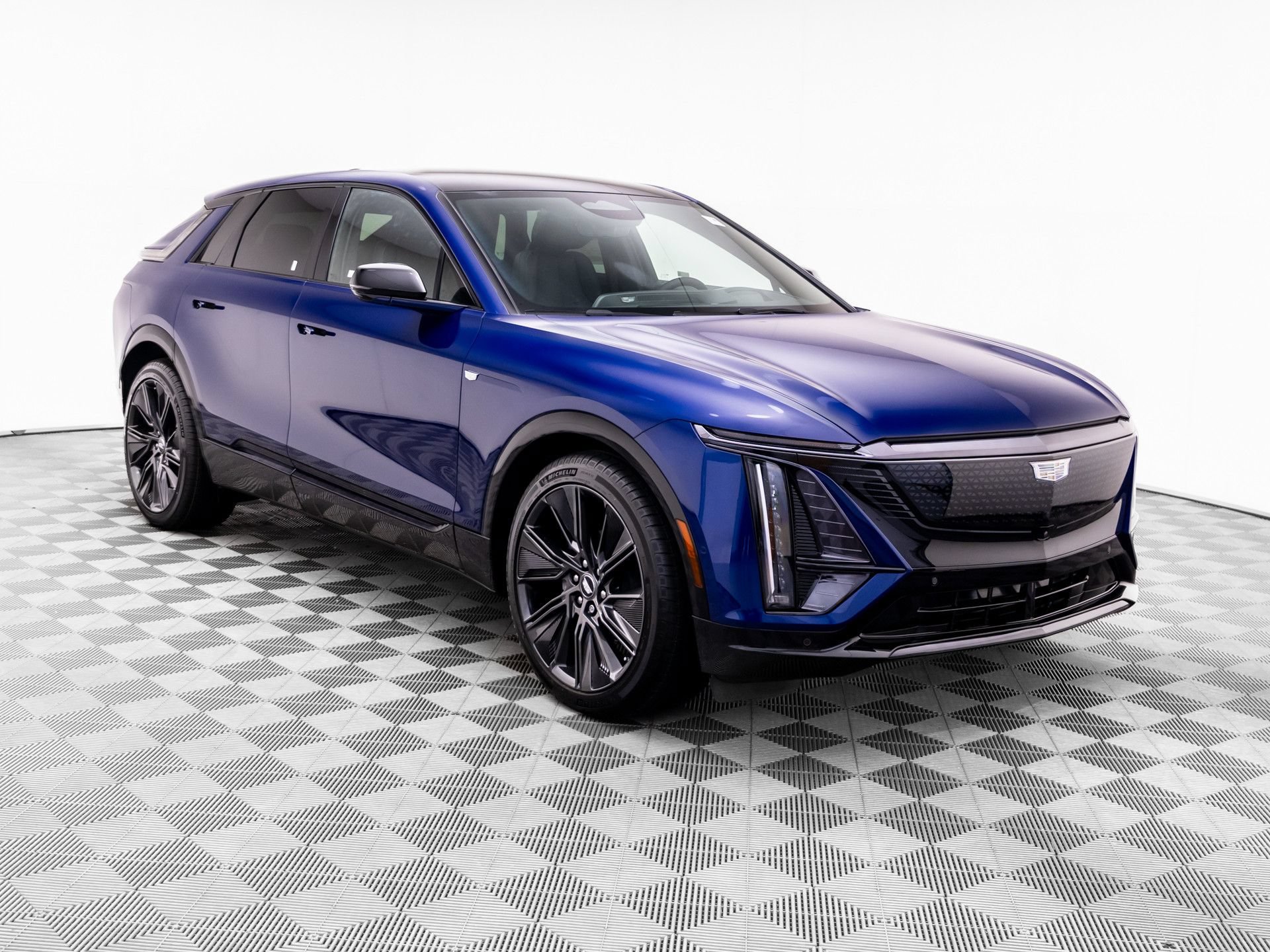 New 2027 Cadillac Lyriq Signature Sport AWD/4WD image 7