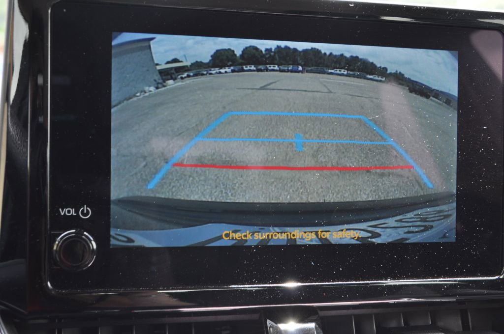 Used 2025 Toyota Corolla LE w/ LE Premium Package FWD image 14