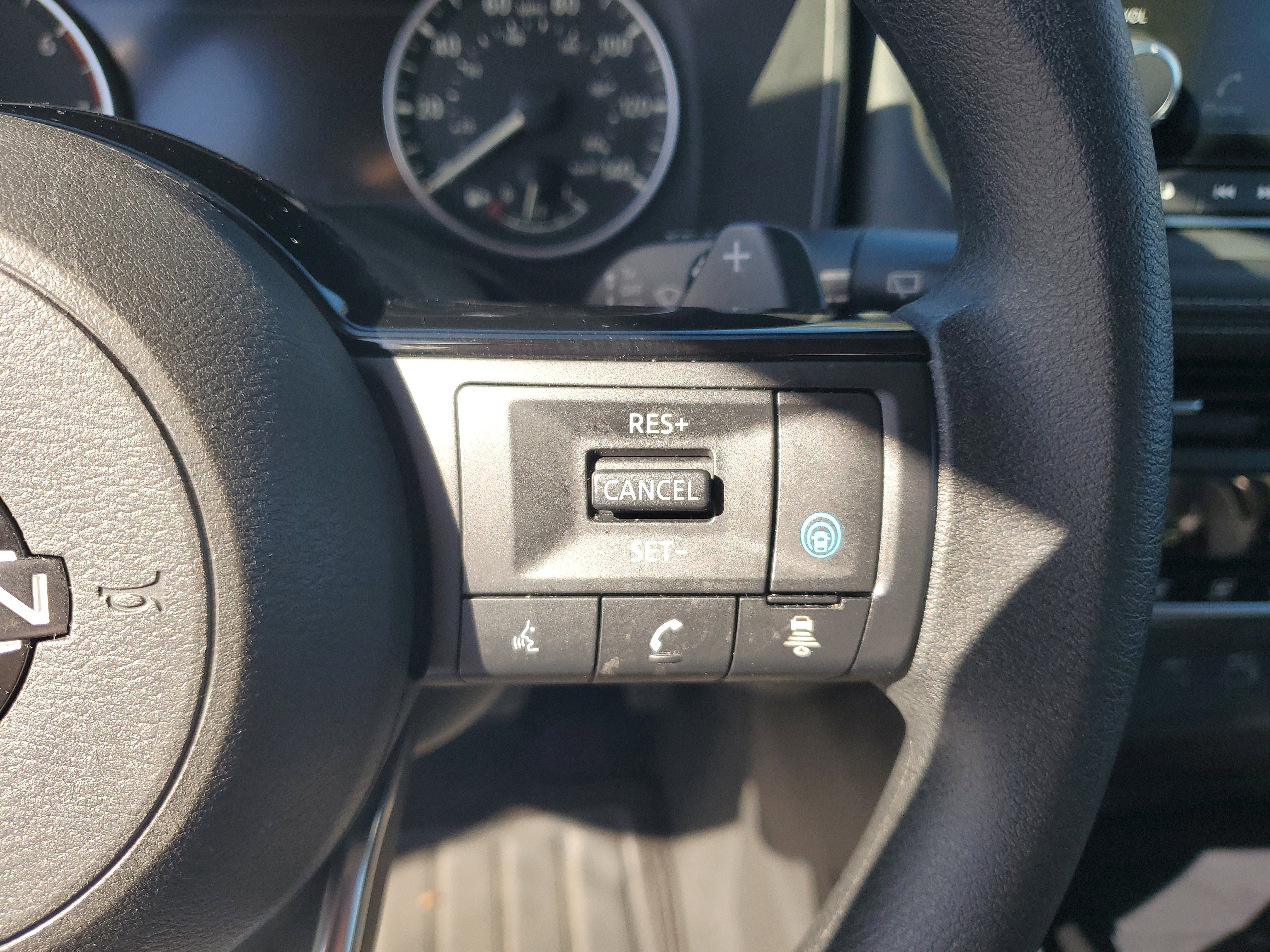 Certified 2023 Nissan Rogue SV image 19