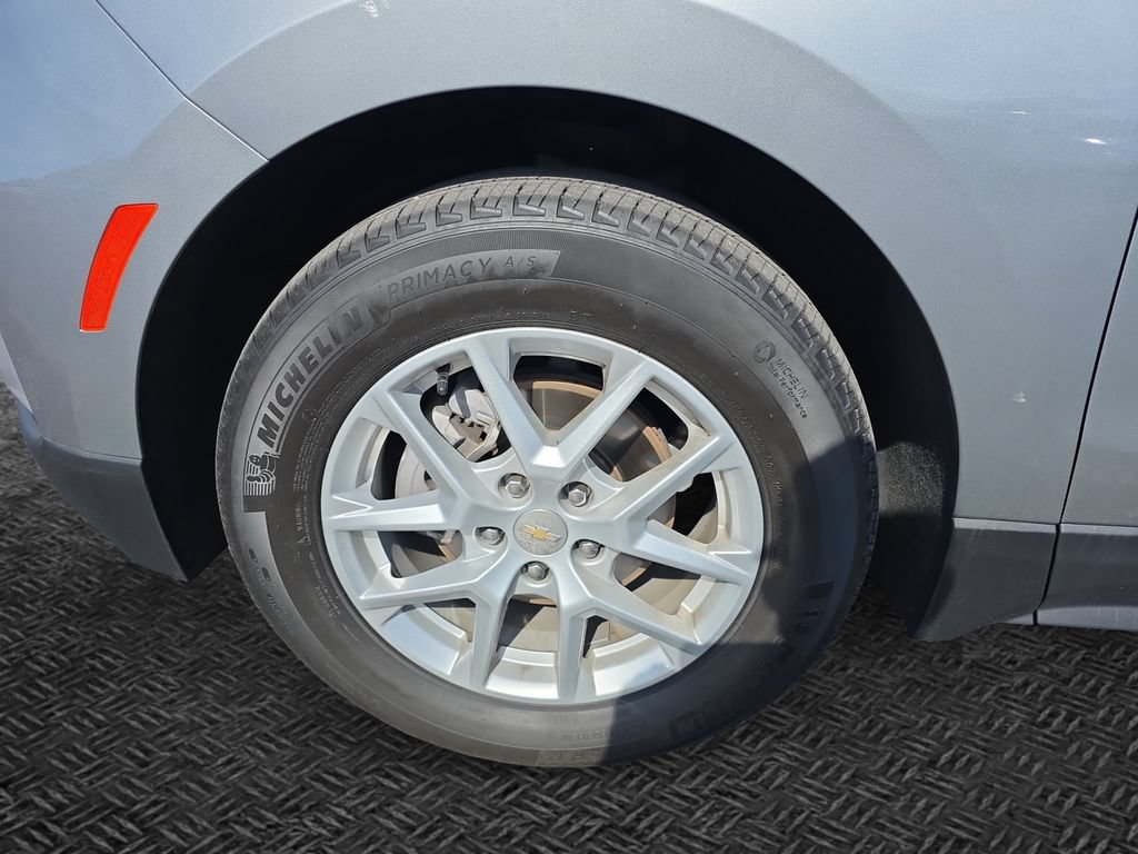 Used 2023 Chevrolet Equinox LT FWD image 11