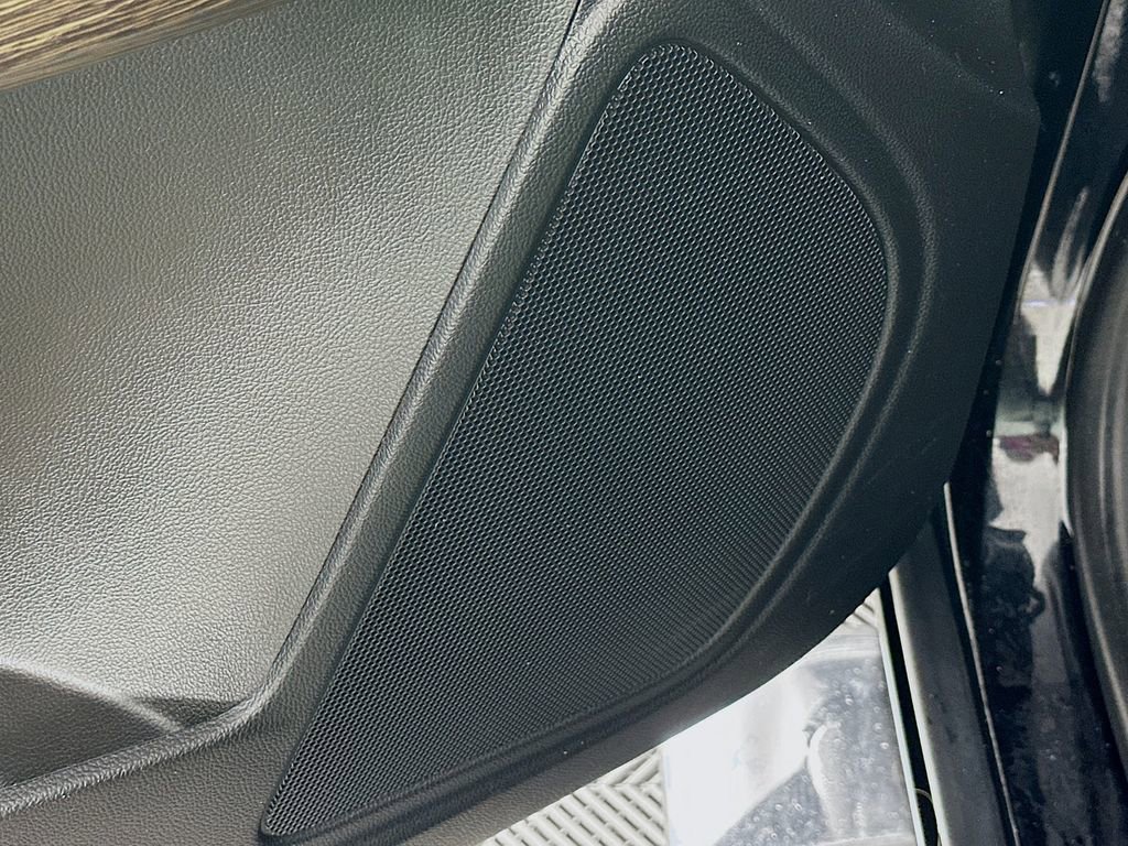 Used 2018 GMC Canyon Denali image 23