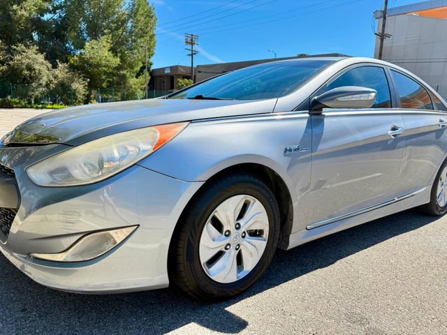 Used 2015 Hyundai Sonata Hybrid FWD image 13