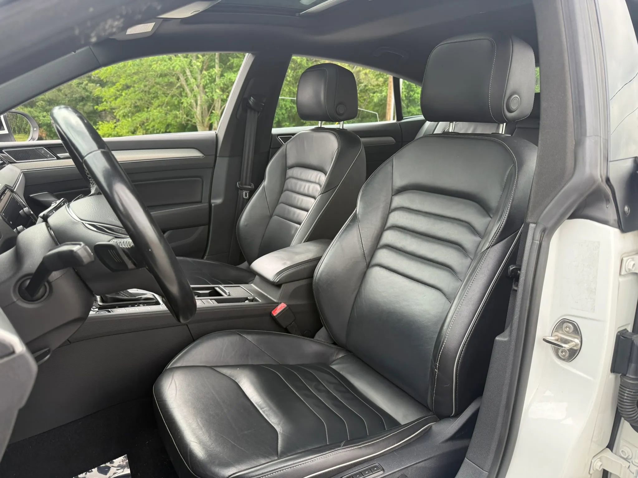 Used 2019 Volkswagen Arteon SEL AWD/4WD image 28