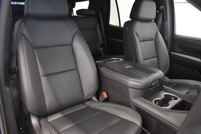 Used 2024 Chevrolet Tahoe Z71 w/ Luxury Package AWD/4WD image 6