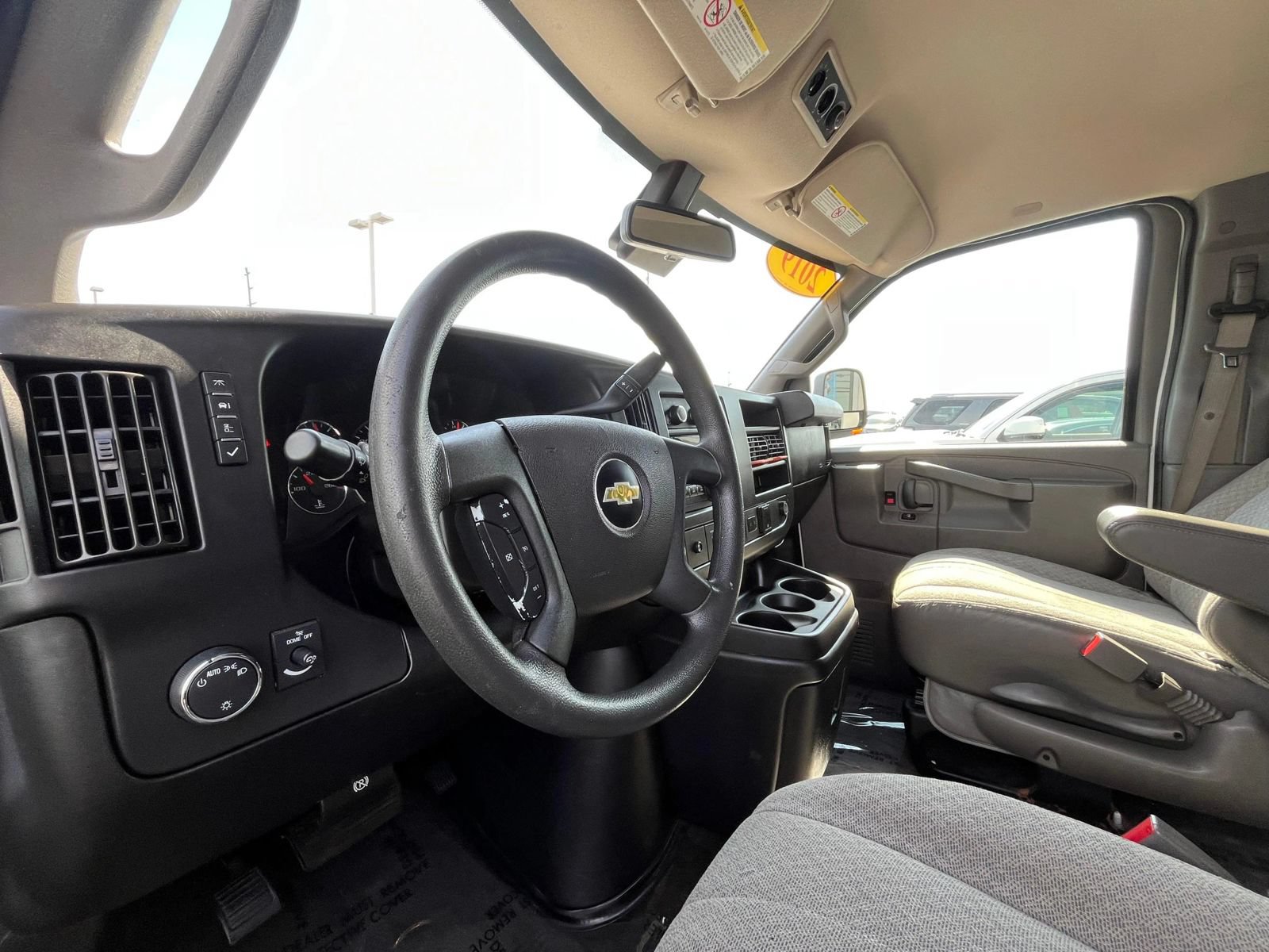 Used 2019 Chevrolet Express 3500 LT w/ LT Preferred Equipment Group RWD image 22