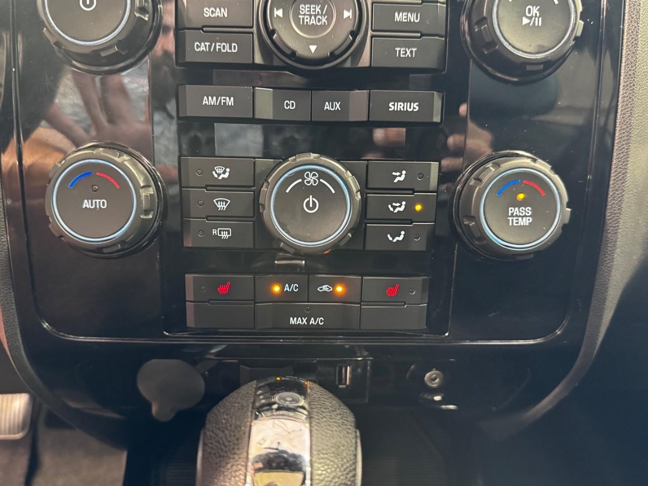 Used 2012 Ford Escape Limited AWD/4WD image 21