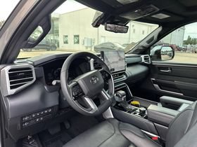 Used 2023 Toyota Sequoia Platinum AWD/4WD image 10
