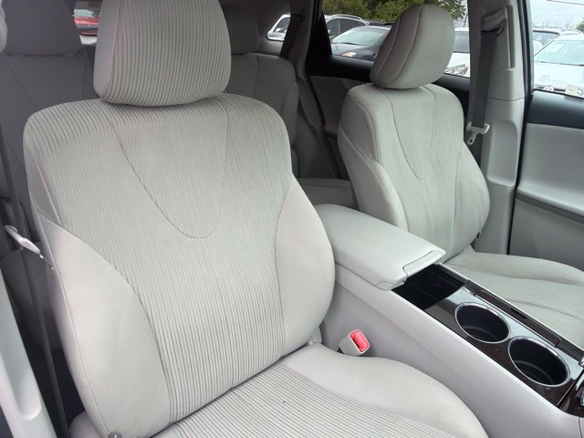 Used 2010 Toyota Venza AWD w/ Convenience Pkg image 31
