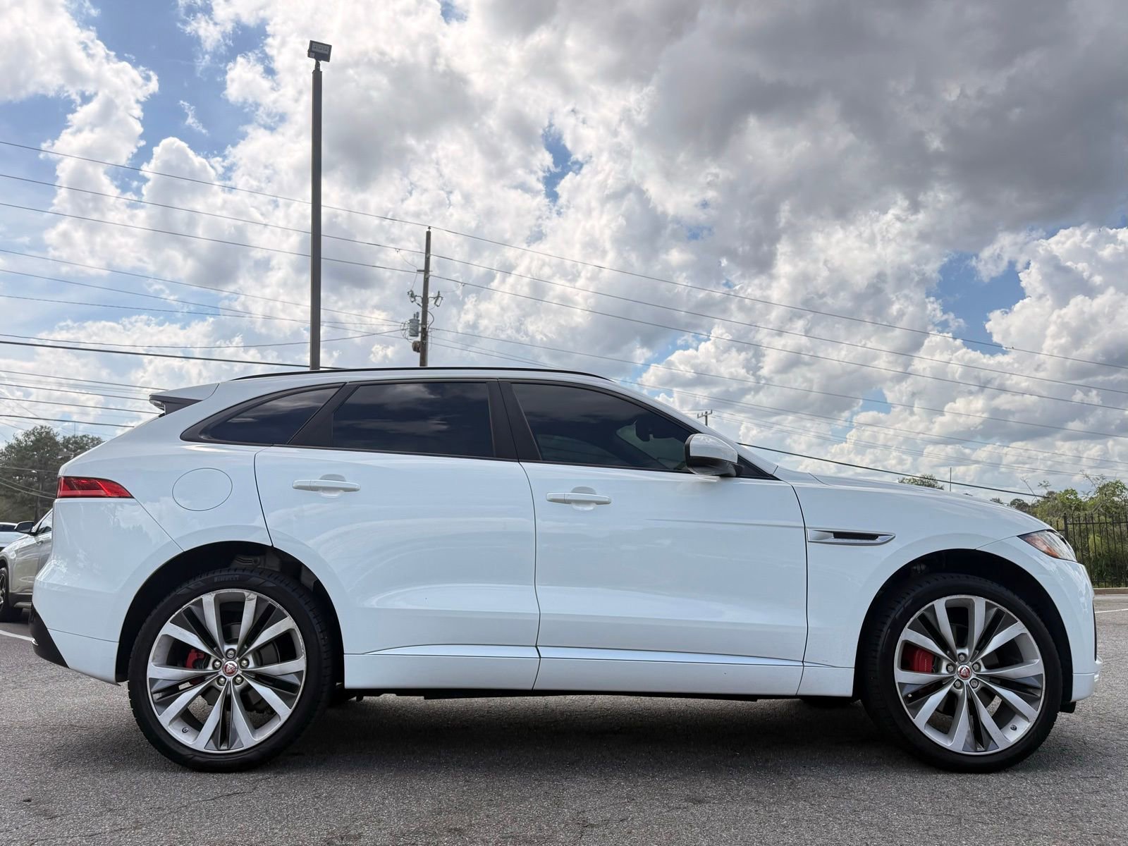Used 2017 Jaguar F-PACE S image 6