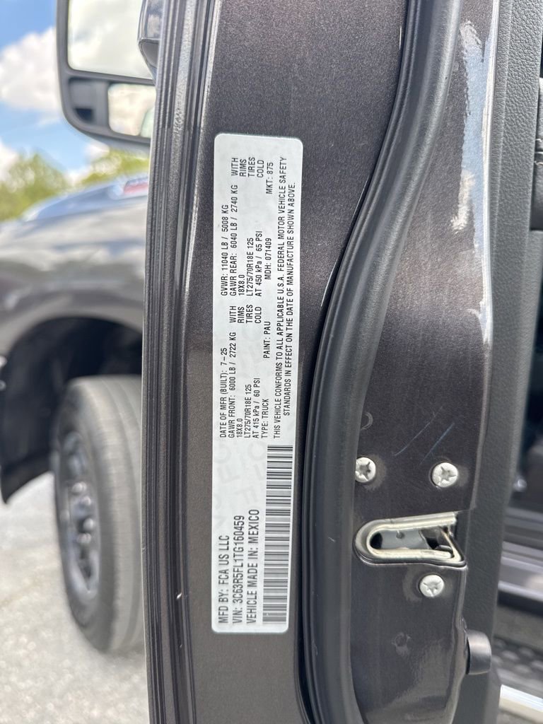 Used 2026 RAM 2500 Laramie AWD/4WD image 35