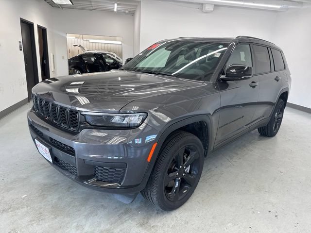 Used 2024 Jeep Grand Cherokee L Altitude AWD/4WD image 6