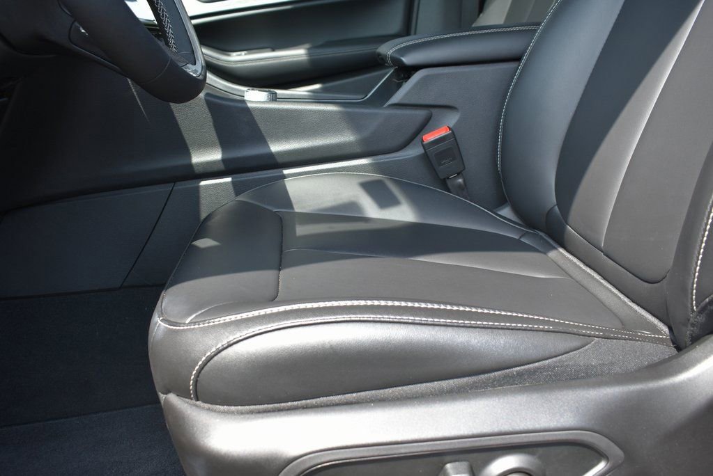 Used 2025 Jeep Grand Cherokee Limited w/ Black Appearance Package image 30