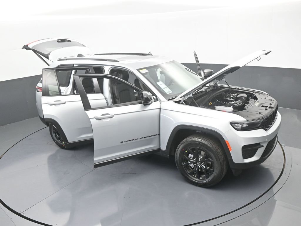 New 2025 Jeep Grand Cherokee Altitude image 65