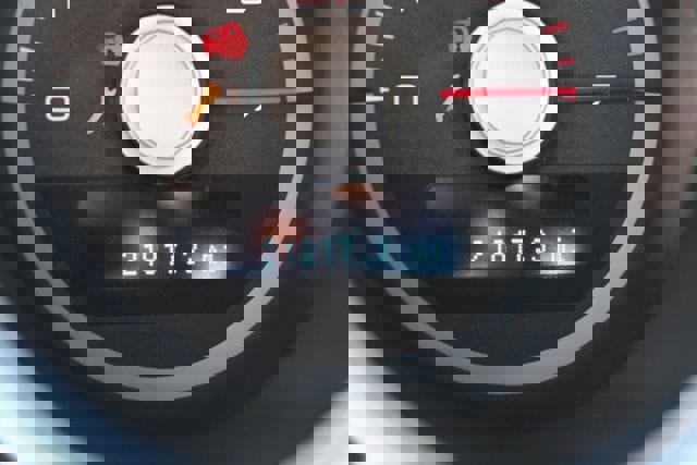 Used 2011 Ford Mustang Shelby GT500 w/ SVT Performance Pkg image 38