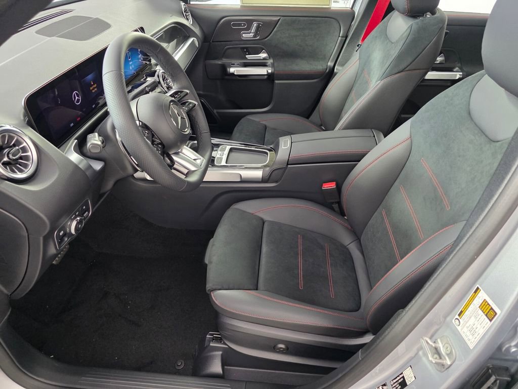 New 2026 Mercedes-Benz GLB 35 AMG 4MATIC image 6
