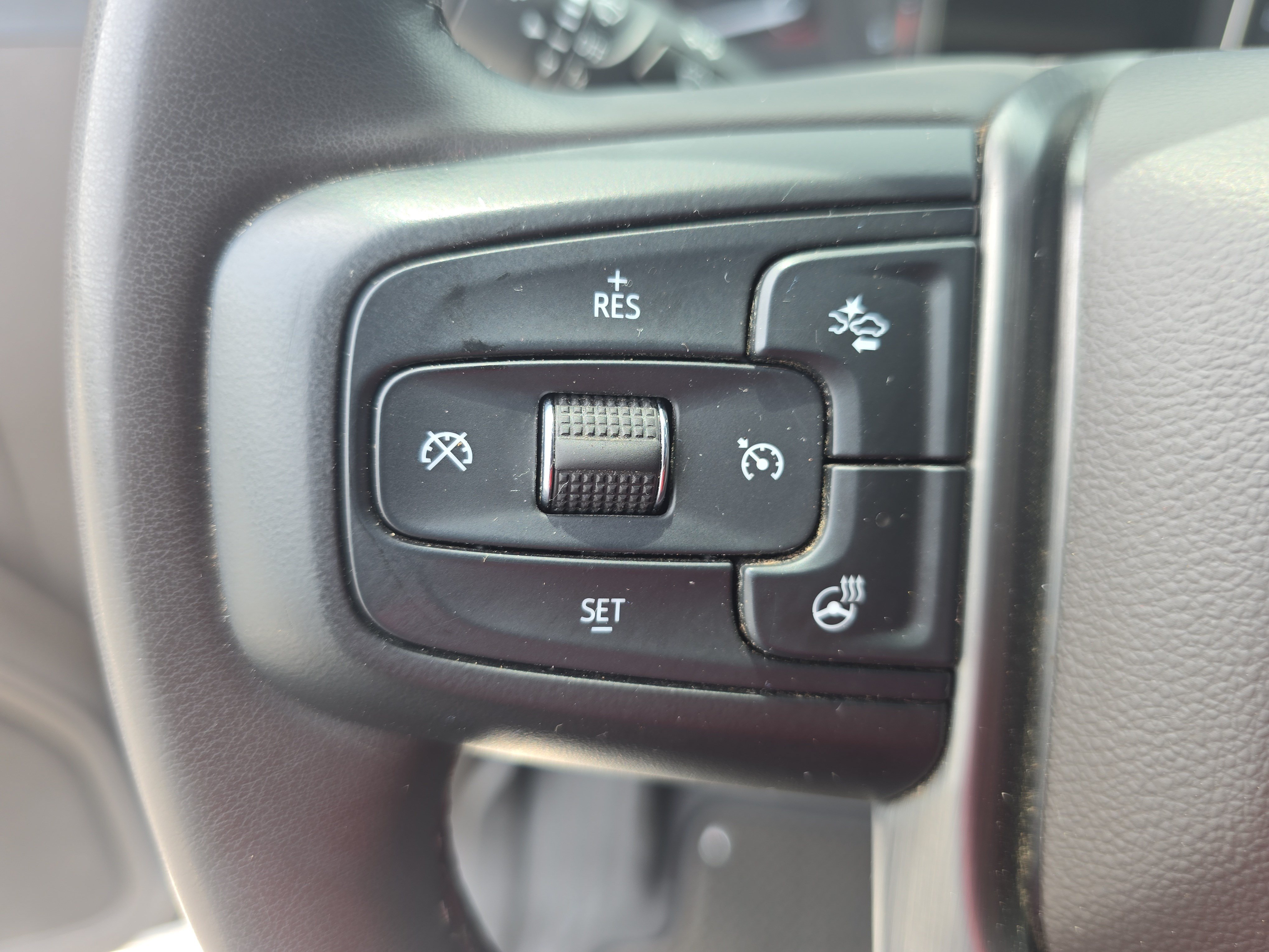 Used 2023 GMC Sierra 2500 Denali w/ Denali Ultimate Package AWD/4WD image 16