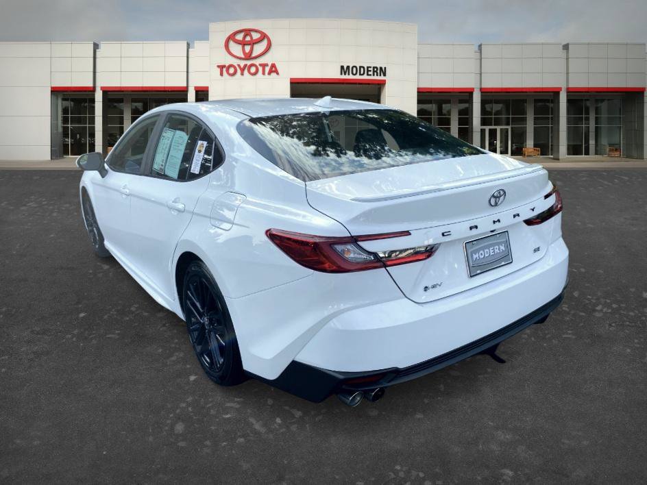 Used 2025 Toyota Camry SE FWD image 7