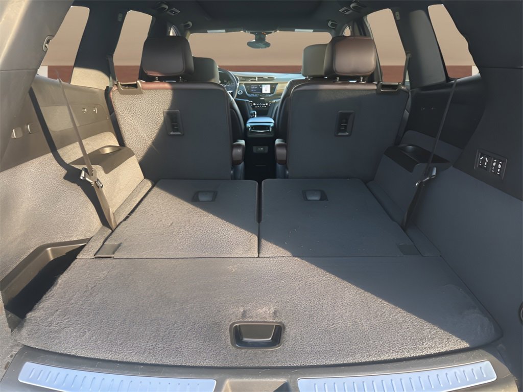 Used 2021 Cadillac XT6 Premium Luxury image 13