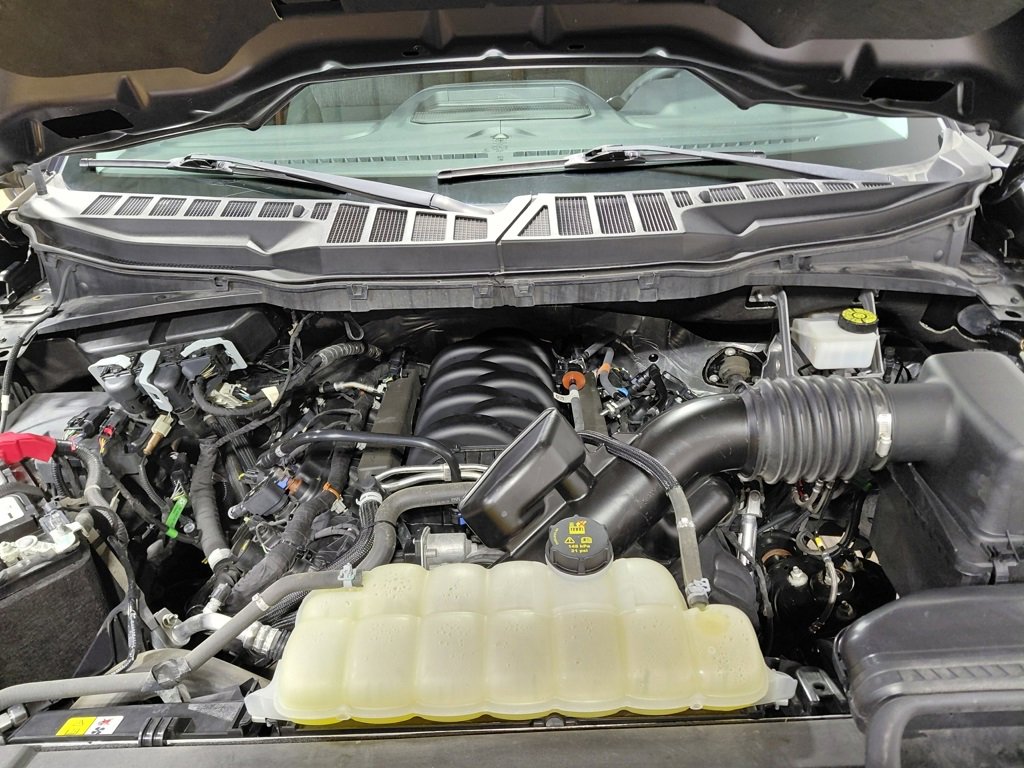 Used 2023 Ford F150 XLT w/ XTR Package image 9