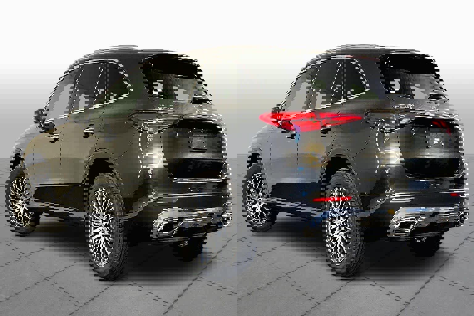 New 2026 Mercedes-Benz GLC 300 4MATIC image 3