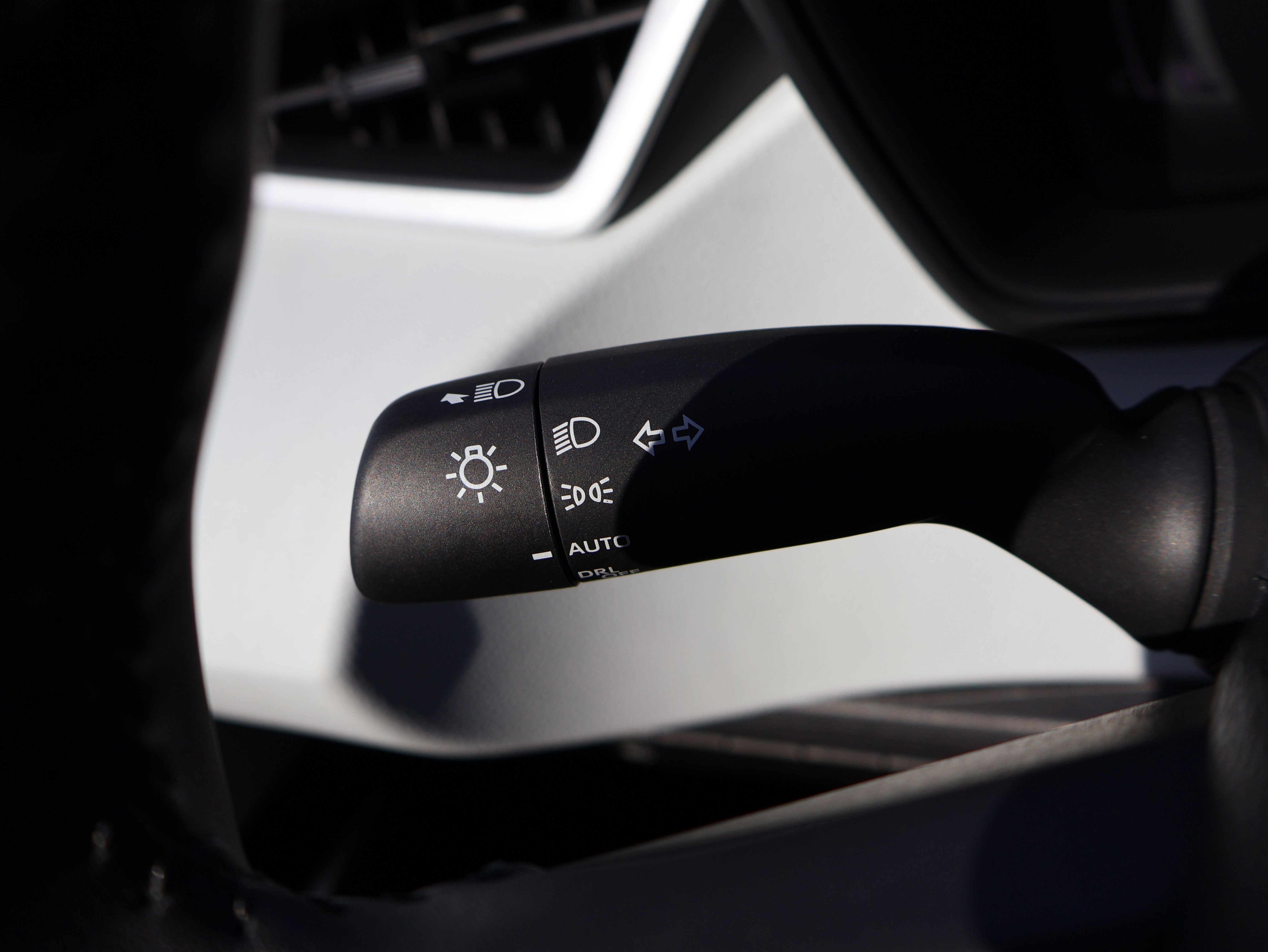 Used 2025 Toyota Corolla FX w/ Convenience Package image 32