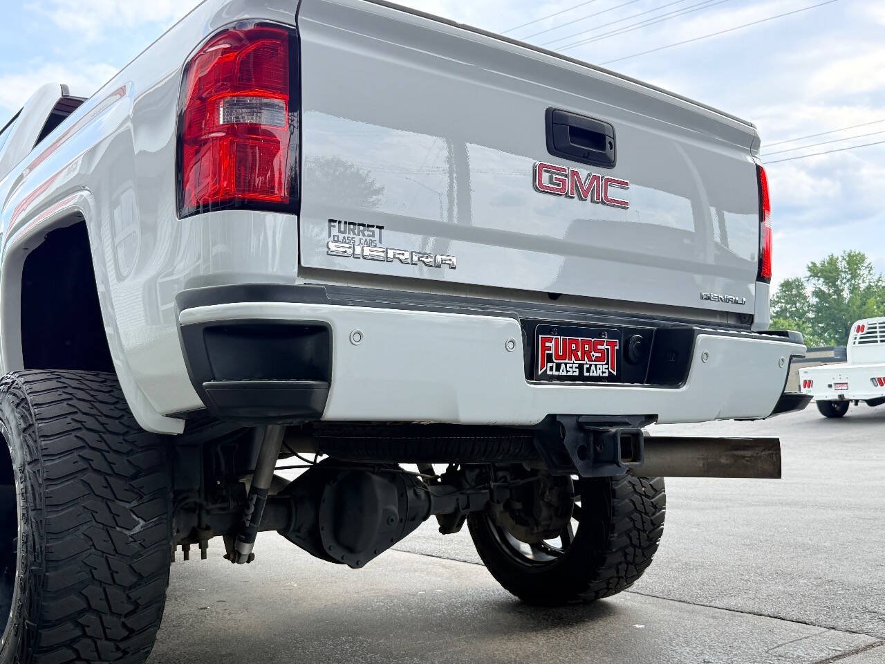 Used 2015 GMC Sierra 2500 Denali w/ Duramax Plus Package AWD/4WD image 8