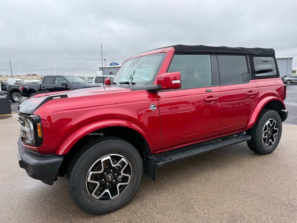 Used 2021 Ford Bronco Outer Banks image 6