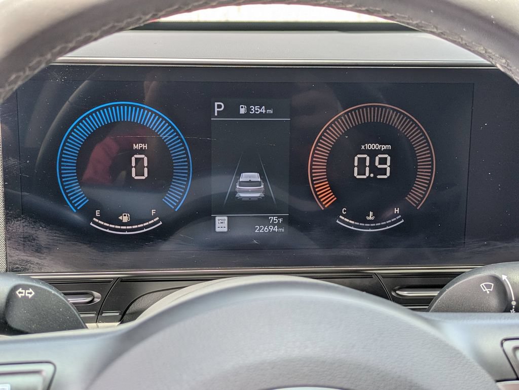 Used 2025 Hyundai Kona SEL FWD image 41