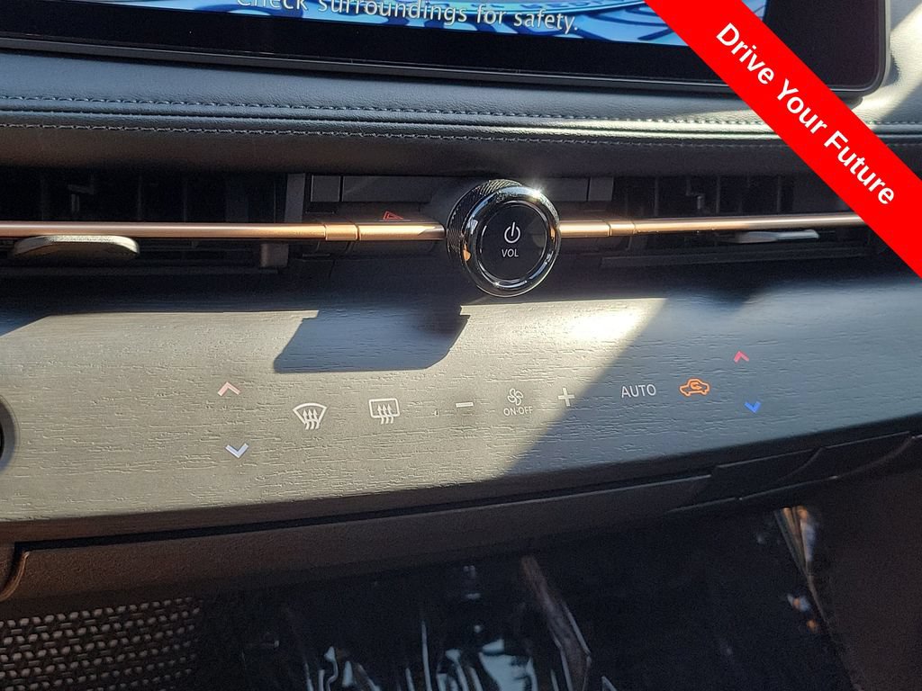 Used 2025 Nissan Ariya FWD image 13