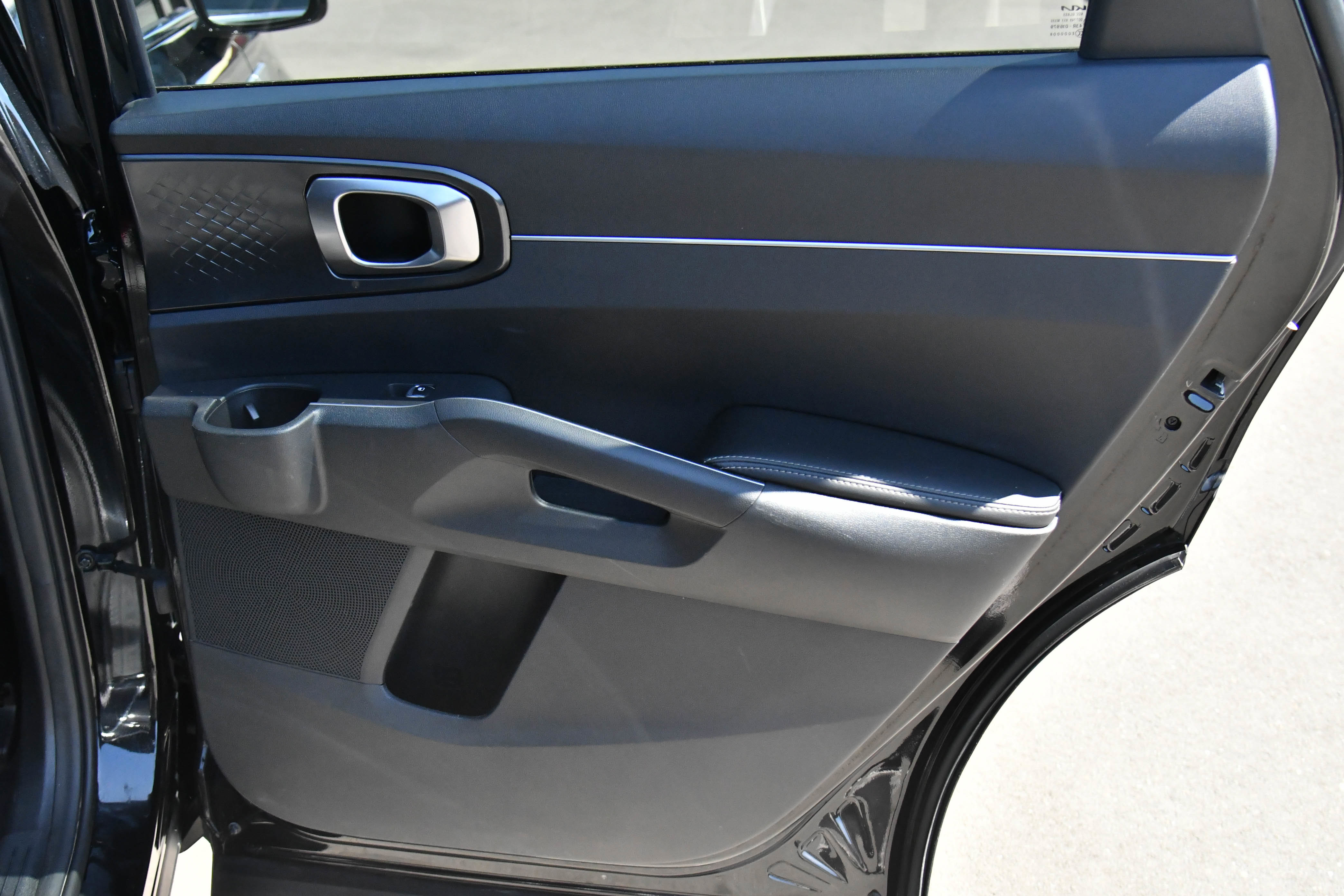 Used 2024 Kia Sorento S image 46