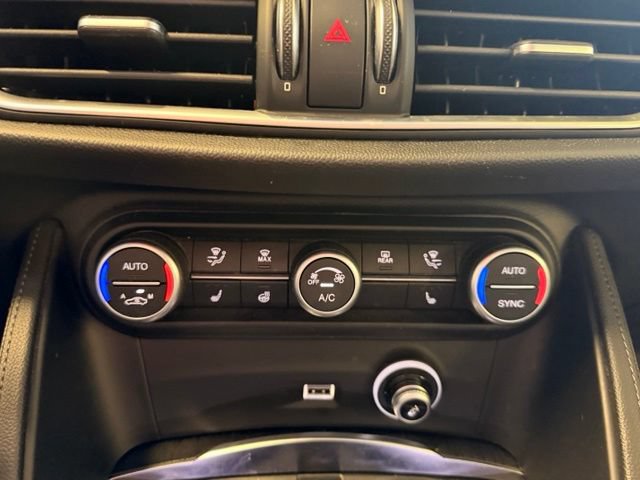 Used 2020 Alfa Romeo Stelvio AWD w/ Nero Edizione image 19