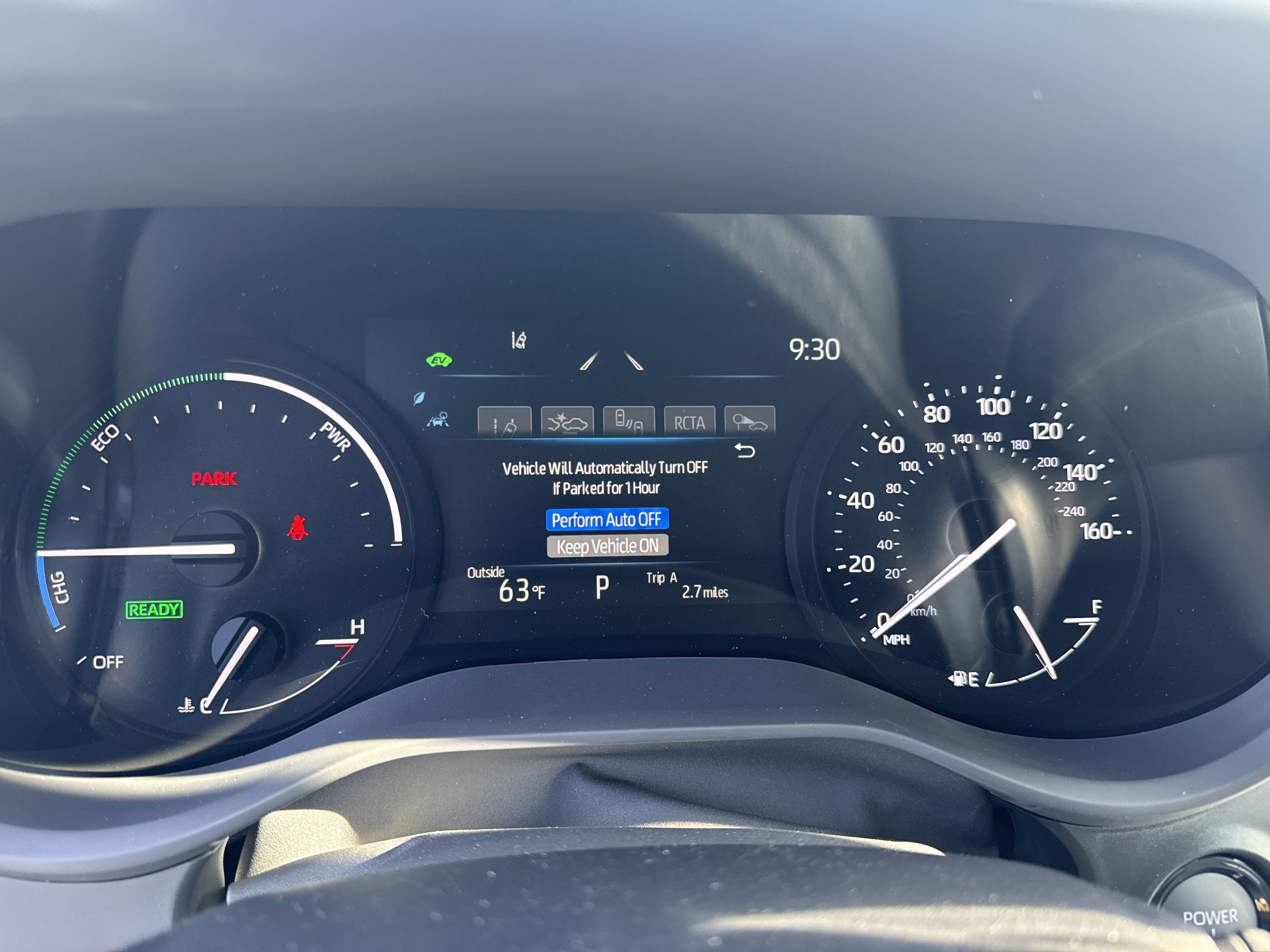 New 2025 Toyota Sienna LE FWD image 18