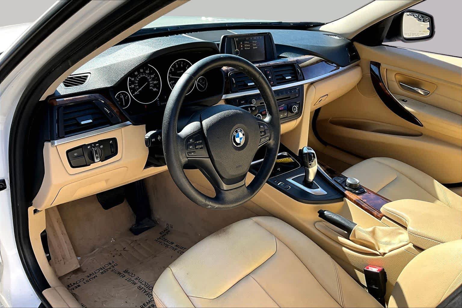 Used 2013 BMW 328i xDrive Sedan AWD/4WD image 18