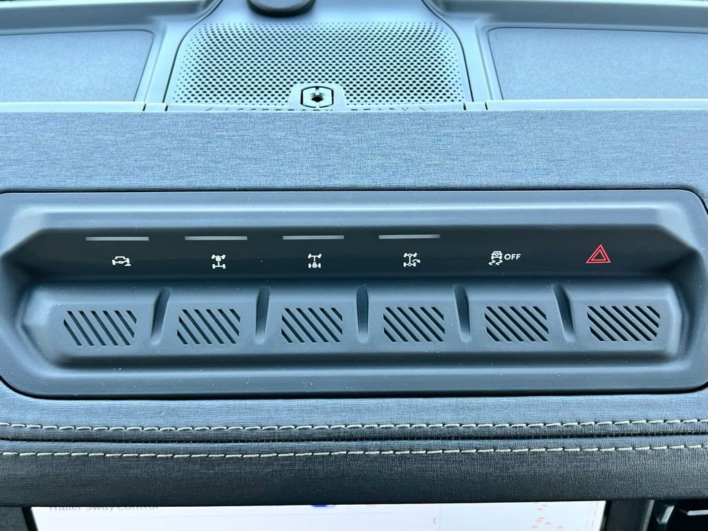 New 2025 Ford Bronco Badlands image 47