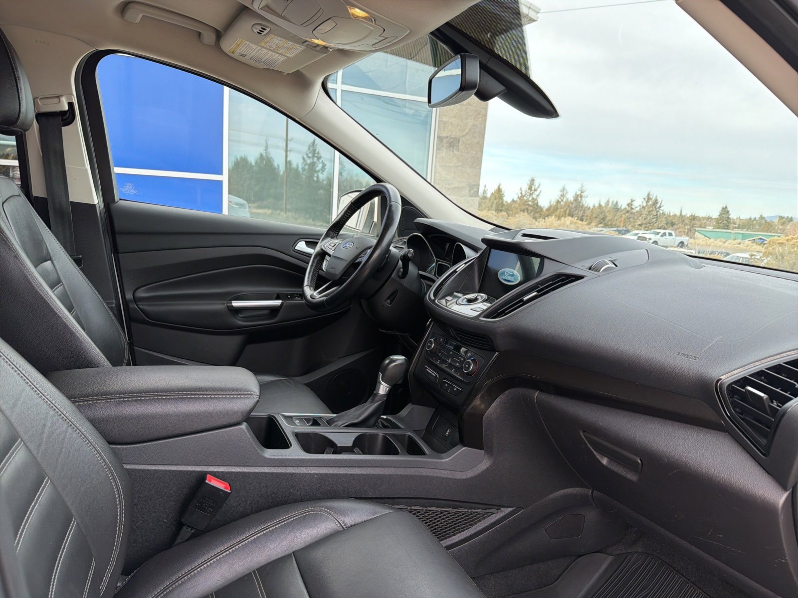 Used 2017 Ford Escape Titanium image 12