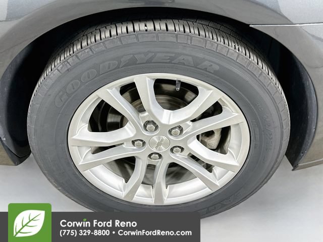 Used 2015 Chevrolet Camaro LS RWD image 28