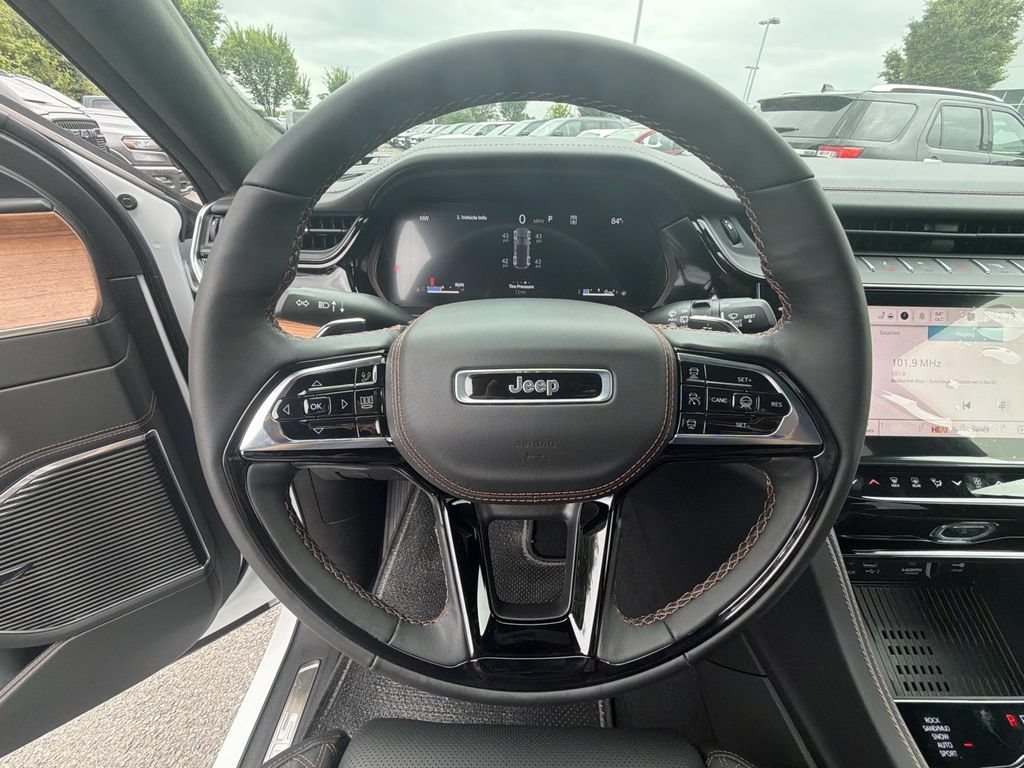 New 2026 Jeep Grand Cherokee Summit w/ Obsidian Package AWD/4WD image 6
