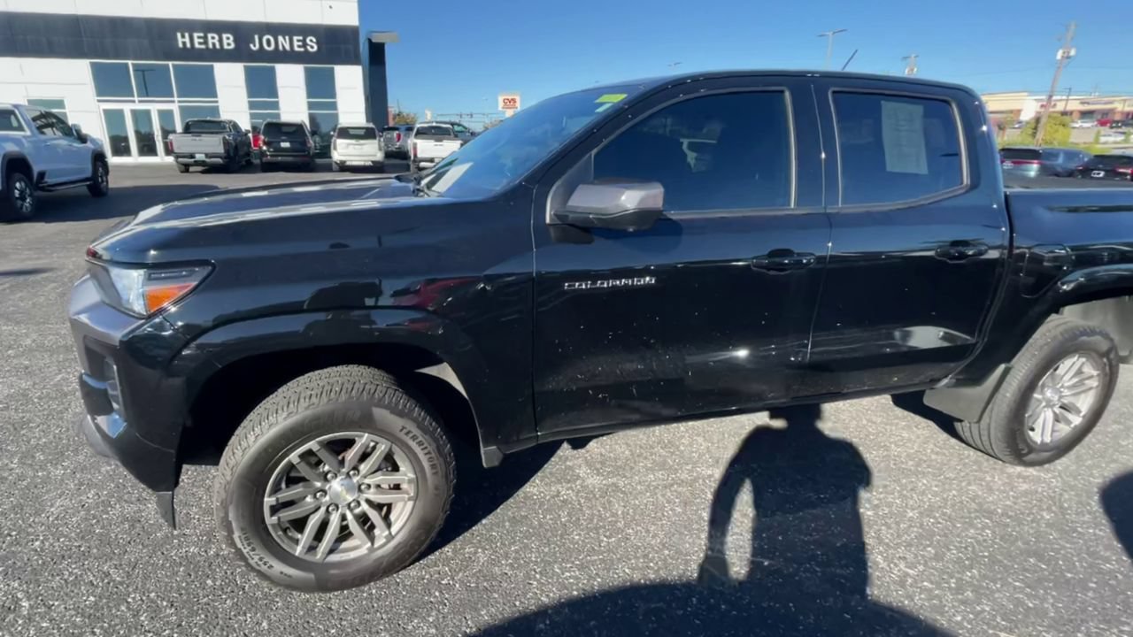 Used 2023 Chevrolet Colorado LT w/ LT Convenience Package II AWD/4WD image 6